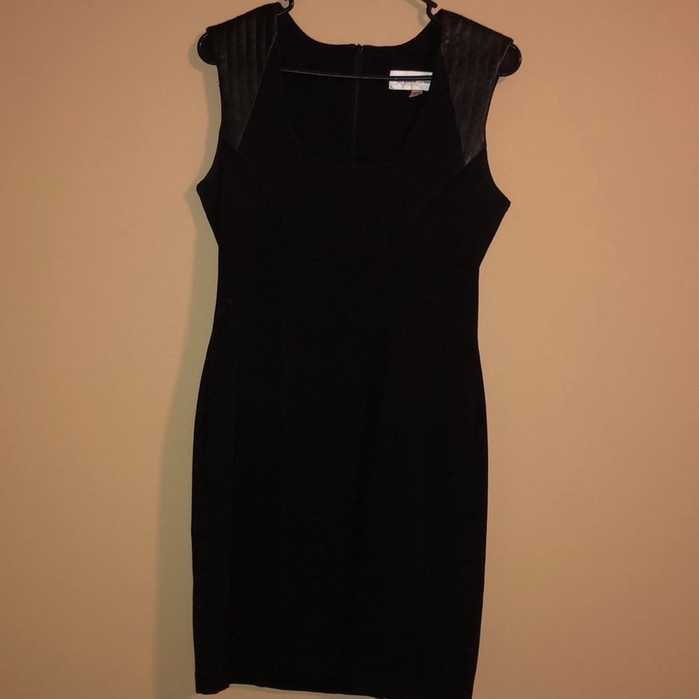 Cap sleeve bodycon mini dress